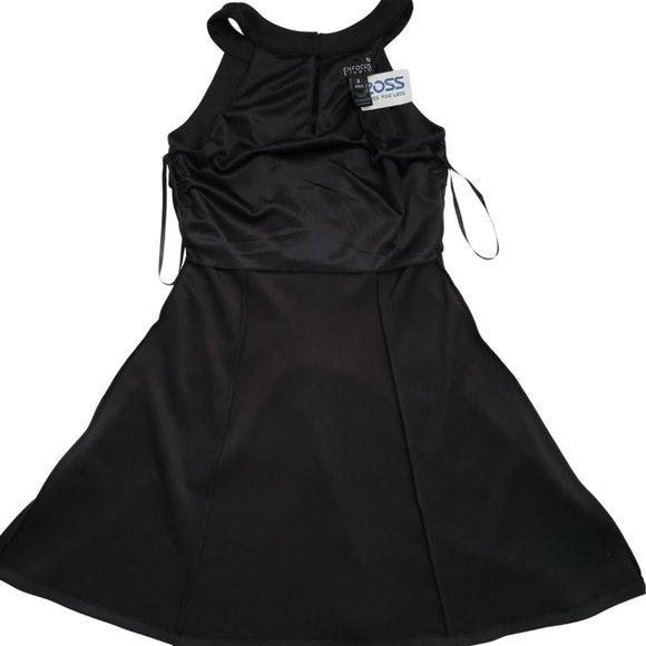 🌟 NWT ENFOCUS STUDIO LBD Black Halter Dress Lace Insert Size 8 - Picture 4 of 11